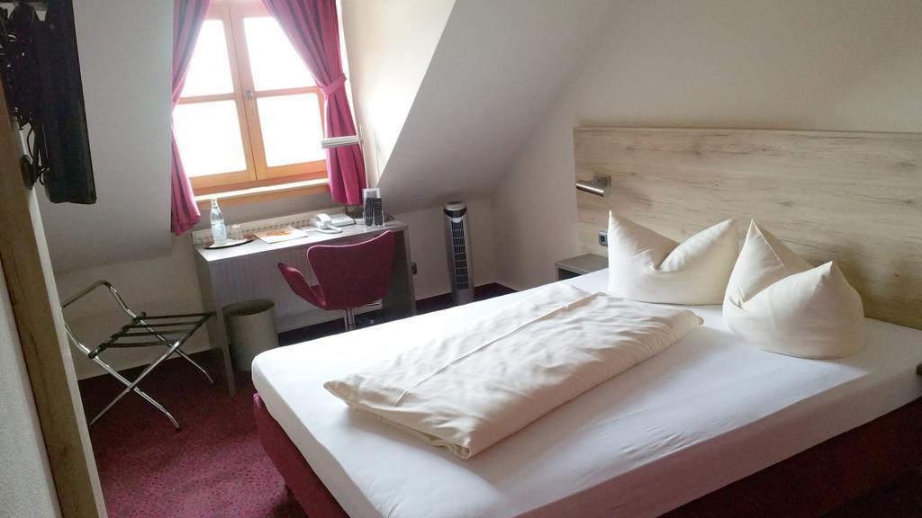 Hotel Mayerhofer Aldersbach Buitenkant foto